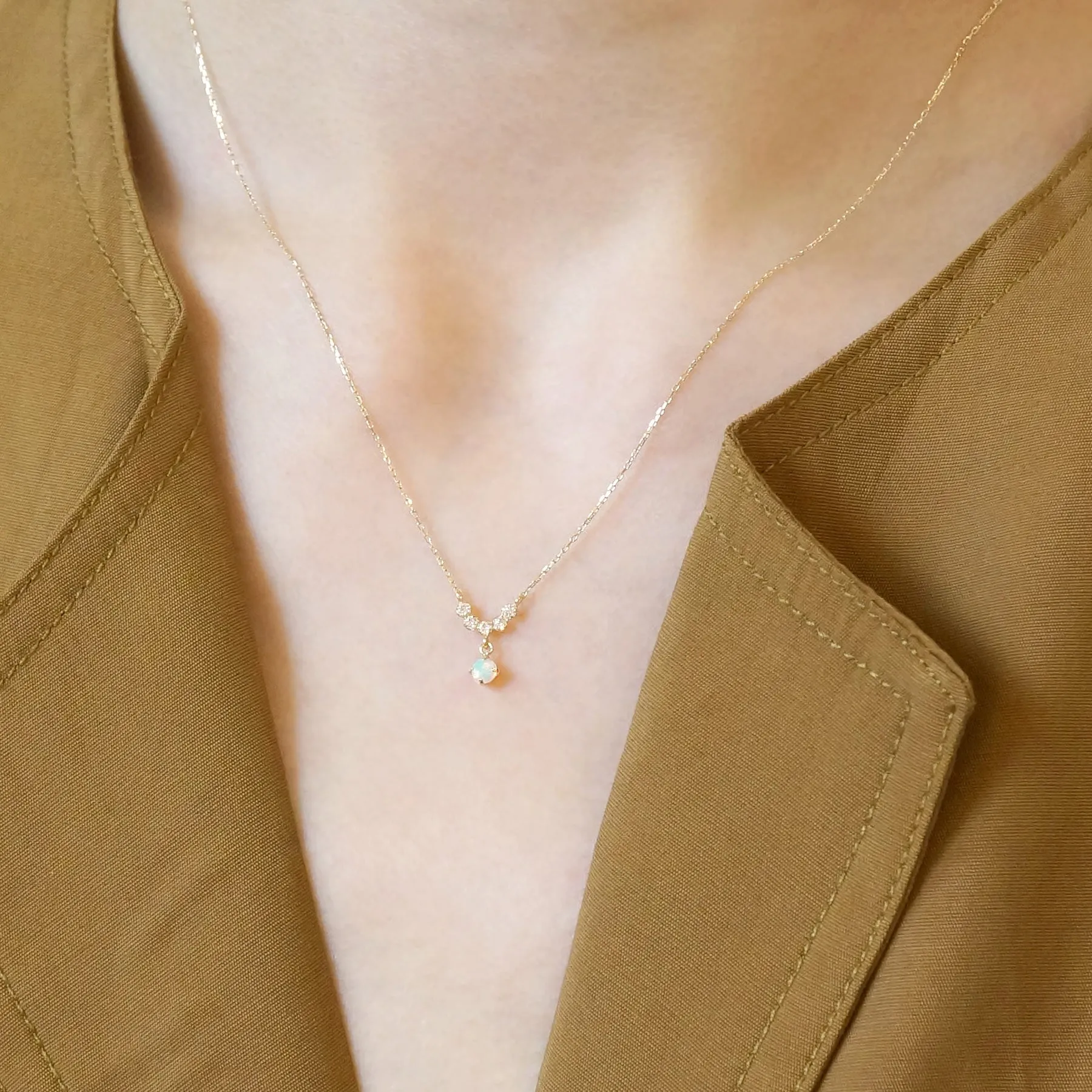 10K Yellow Gold Birthstone (Opal) Swinging Necklace