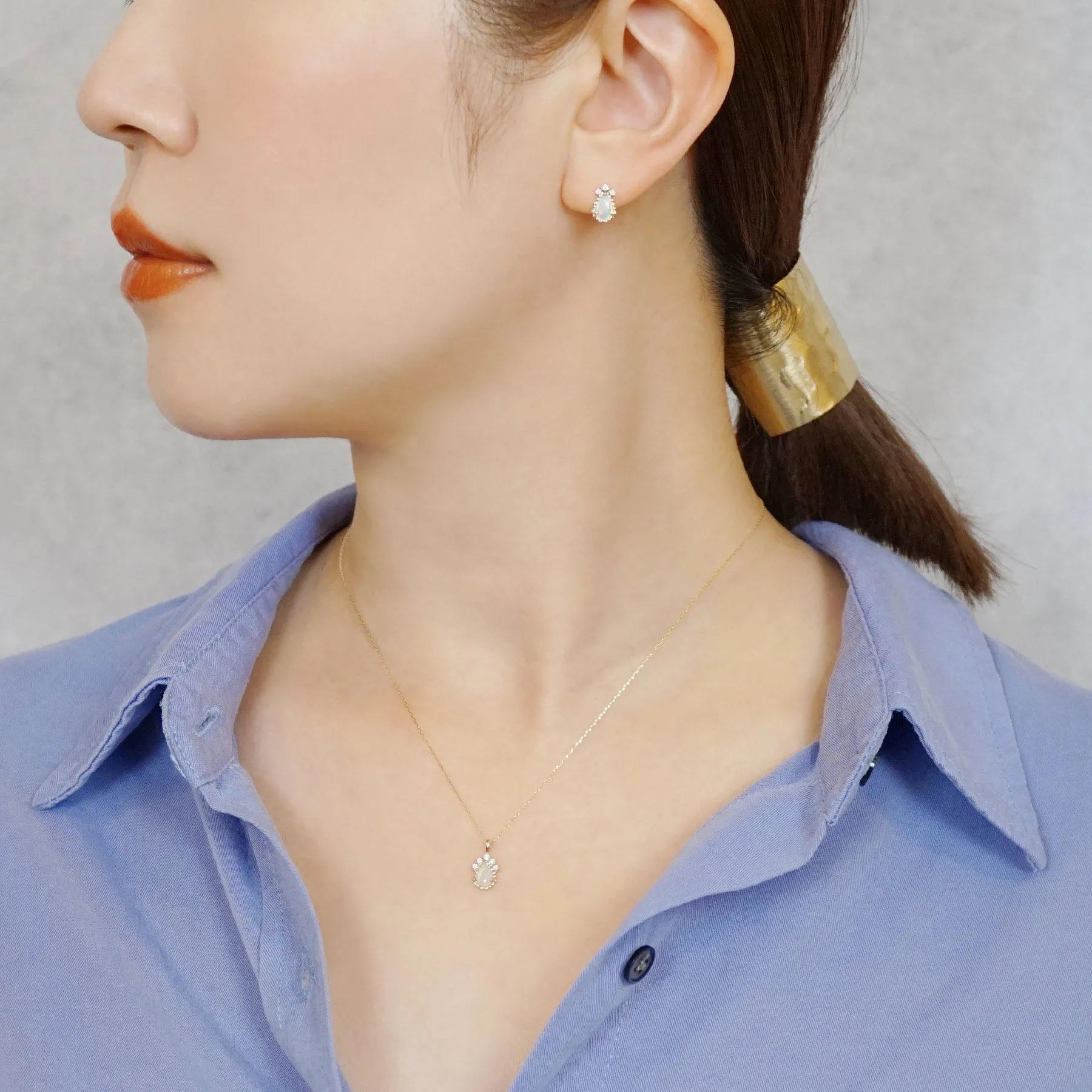 18K/10K Dew Drop Opal Necklace (Yellow Gold)
