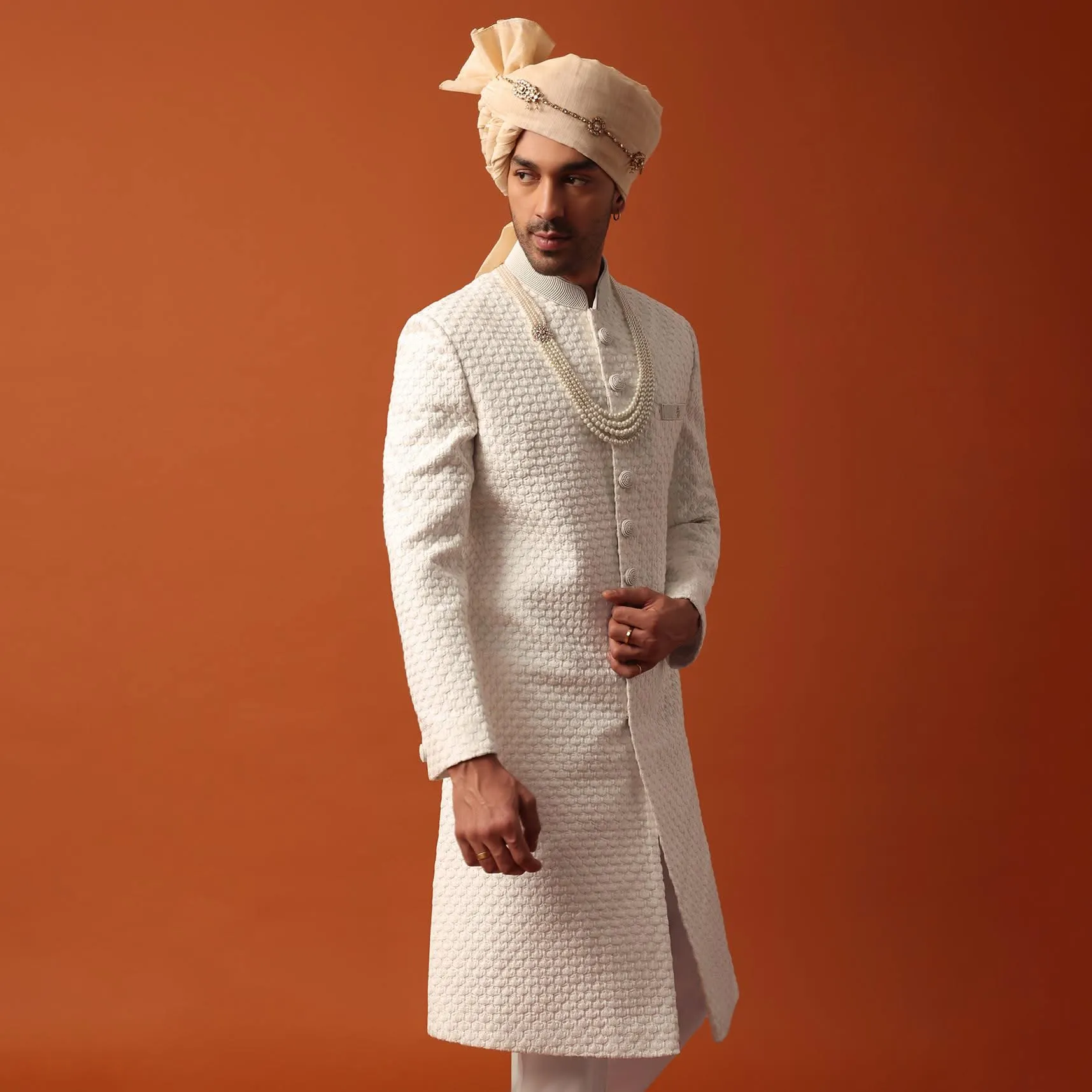 Exquisite White Silk Sherwani Set With Intricate Embroidery
