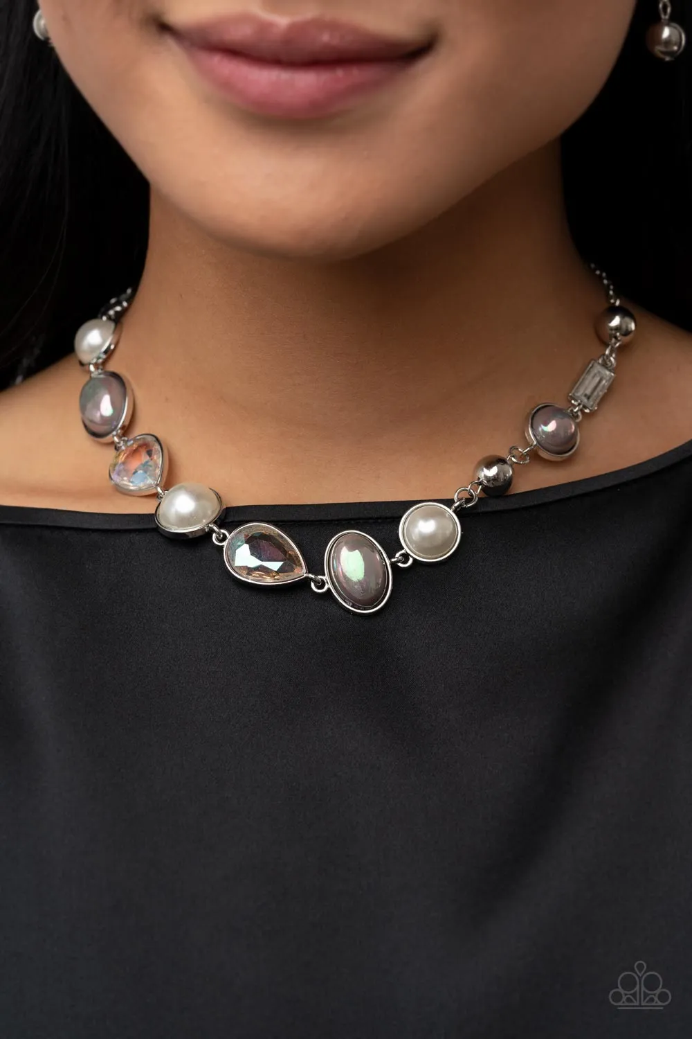 PAPARAZZI Nautical Nirvana - Silver NECKLACE