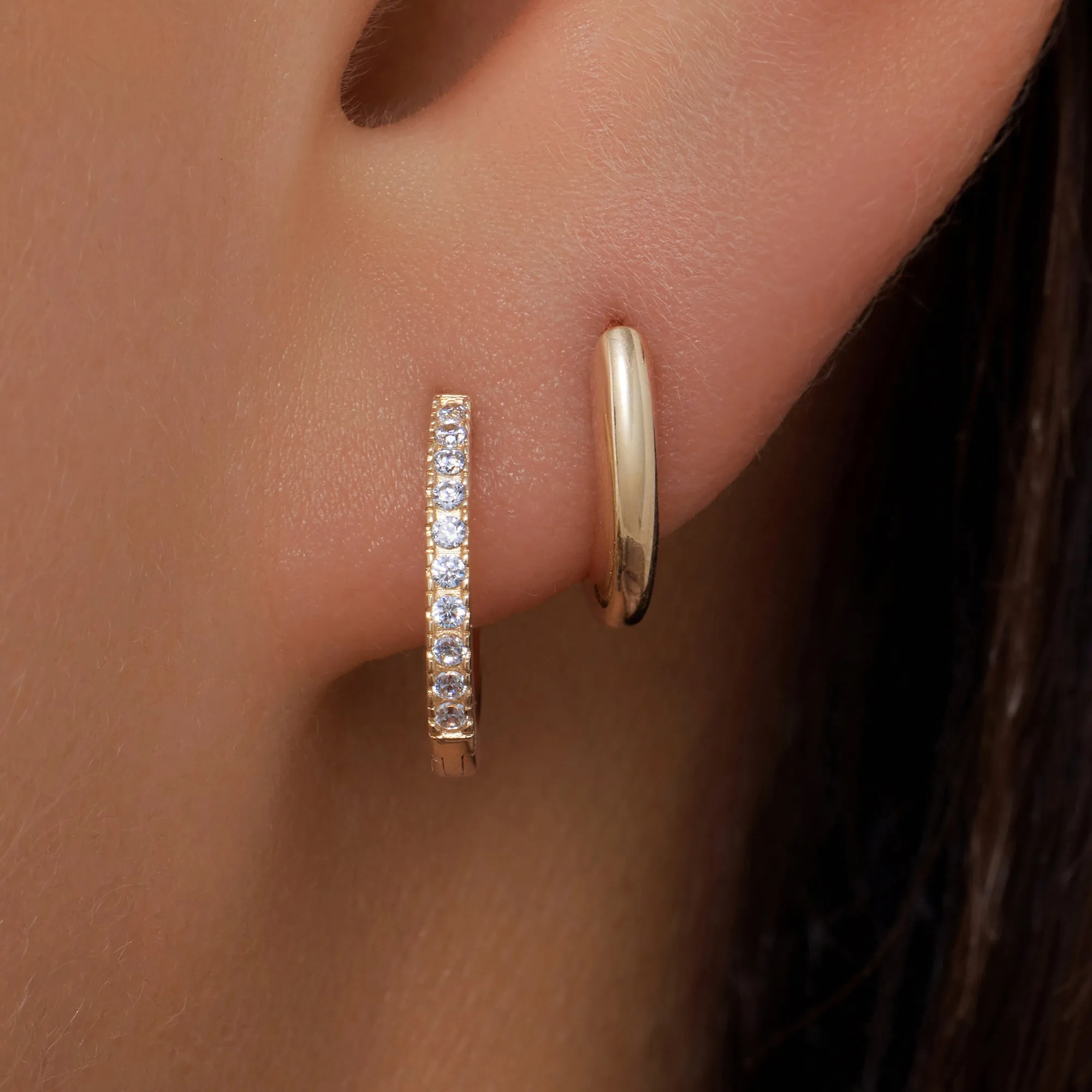 Pavé Cubic Zirconia Huggie Hoops (12mm)